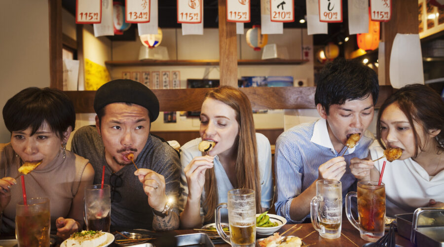 How to Dress For Dining in Japan a Visitors Guide