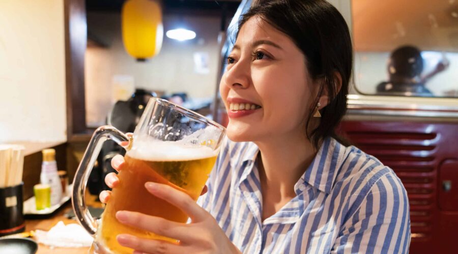 Izakaya Guide: Thrilling Taste of Japanese Pub Culture