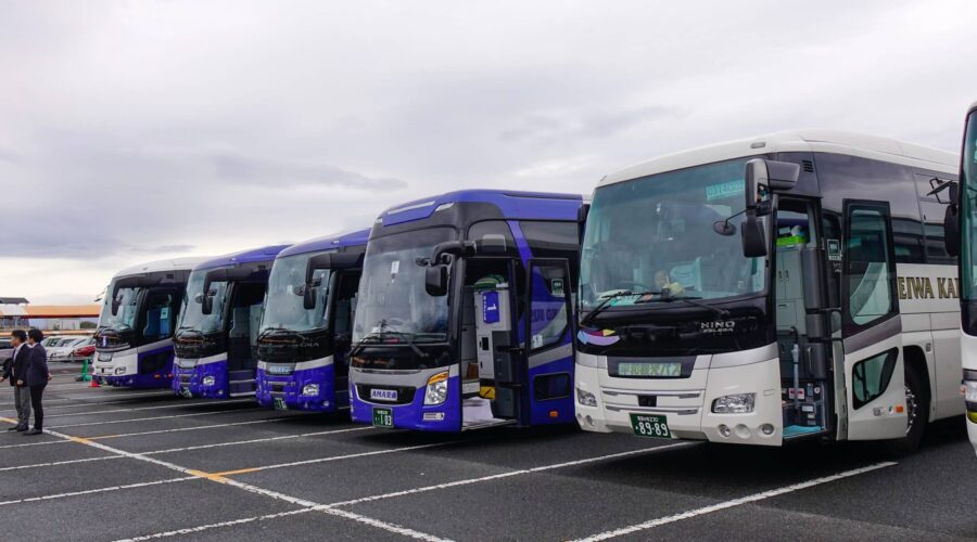 When Your Tour Turns Into a Bus Ride: Finding Tours with Real Experiences