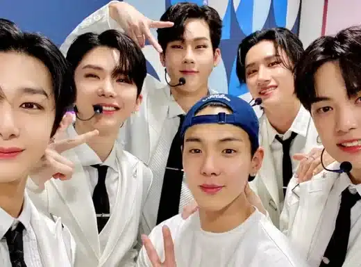 MONSTA X